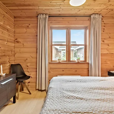度假居 Lovely In Vaeggerlose With Kitchen Bøtø By