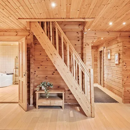 Lovely In Vaeggerlose With Kitchen