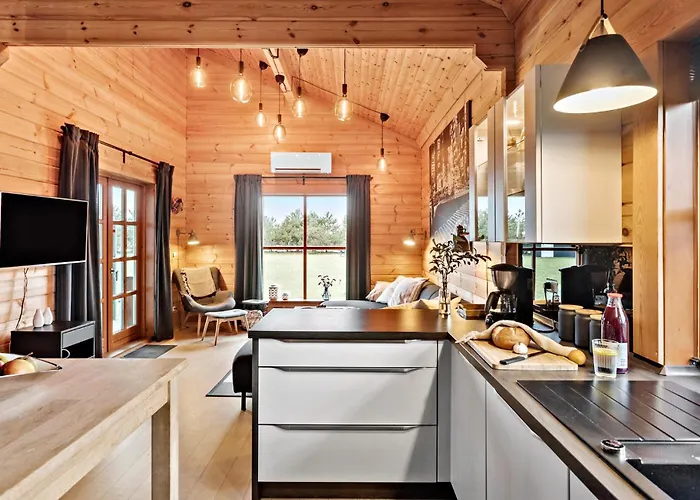 Lovely In Vaeggerlose With Kitchen